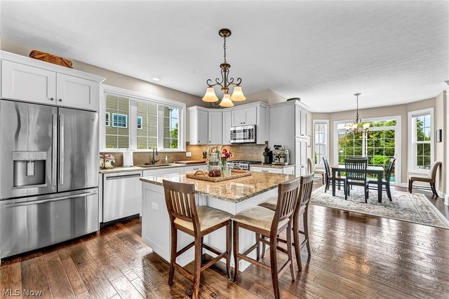 32708 Albion Drive, Avon Lake, OH 44012