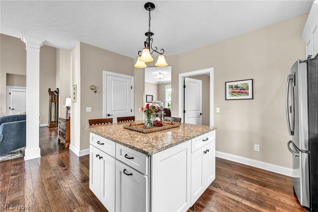 32708 Albion Drive, Avon Lake, OH 44012