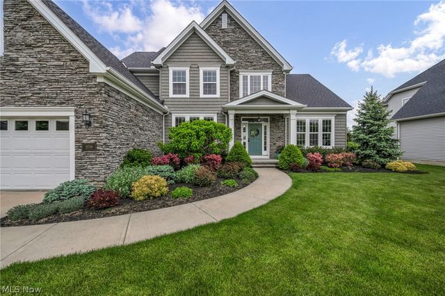 32708 Albion Drive, Avon Lake, OH 44012