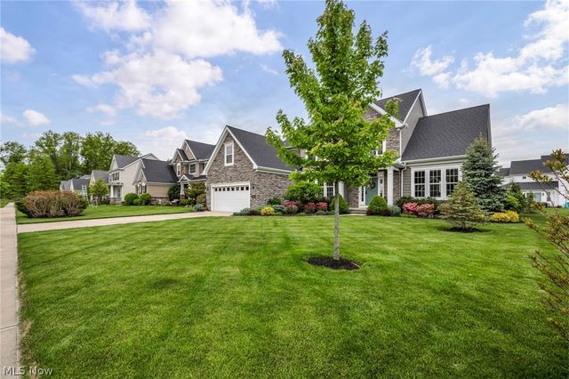 32708 Albion Drive, Avon Lake, OH 44012