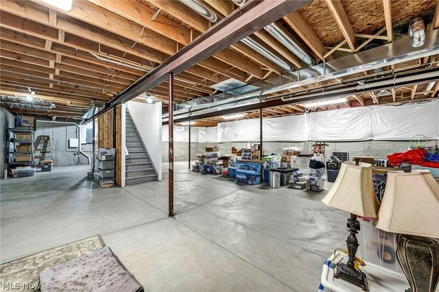 32708 Albion Drive, Avon Lake, OH 44012