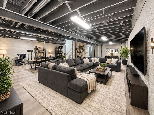 32708 Albion Drive, Avon Lake, OH 44012