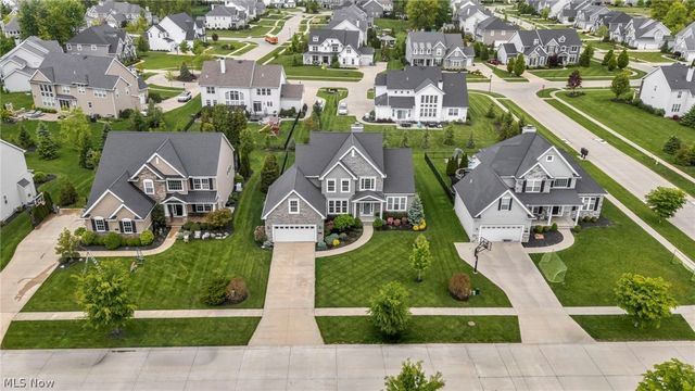32708 Albion Drive, Avon Lake, OH 44012