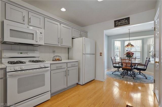 421 W Reserve Drive 82, Cuyahoga Falls, OH 44223