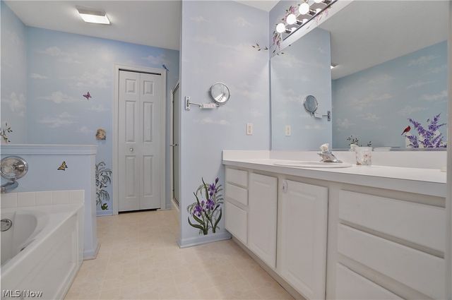 421 W Reserve Drive 82, Cuyahoga Falls, OH 44223