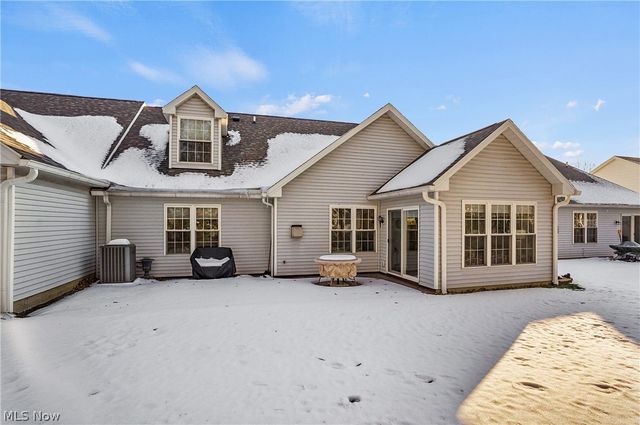 421 W Reserve Drive 82, Cuyahoga Falls, OH 44223