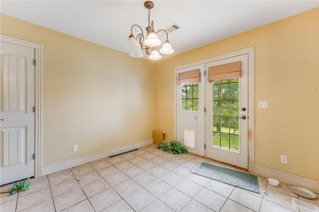 599 N Rocky Crossing, Fayetteville, AR 72704