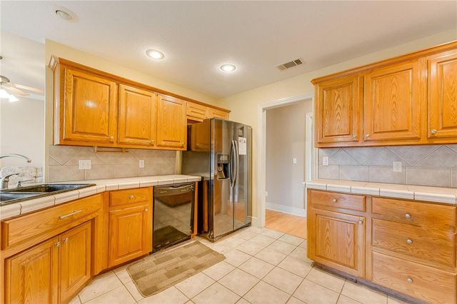 599 N Rocky Crossing, Fayetteville, AR 72704