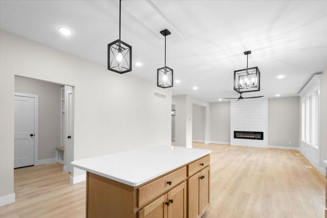 5826 MISTY SPRINGS WAY, Columbia, MO 65202