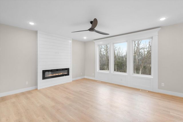 5826 MISTY SPRINGS WAY, Columbia, MO 65202