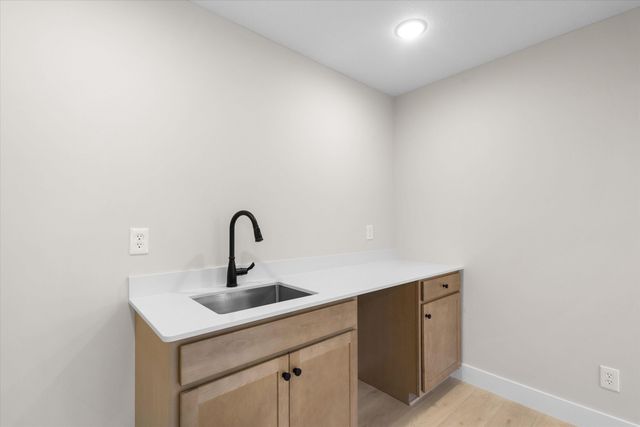 5826 MISTY SPRINGS WAY, Columbia, MO 65202