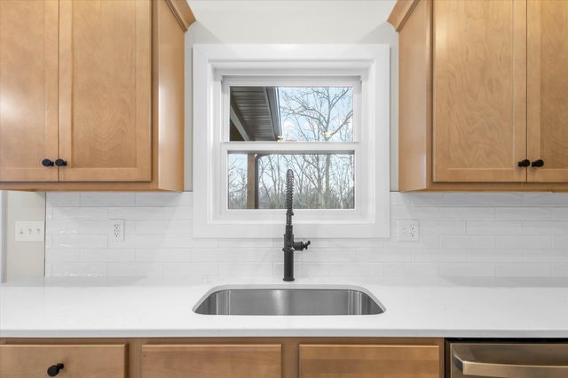 5826 MISTY SPRINGS WAY, Columbia, MO 65202