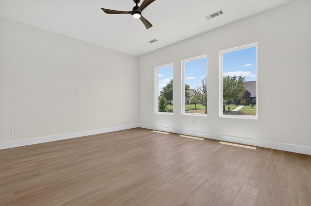 1008 Devonshire Drive N, Forney, TX 75126