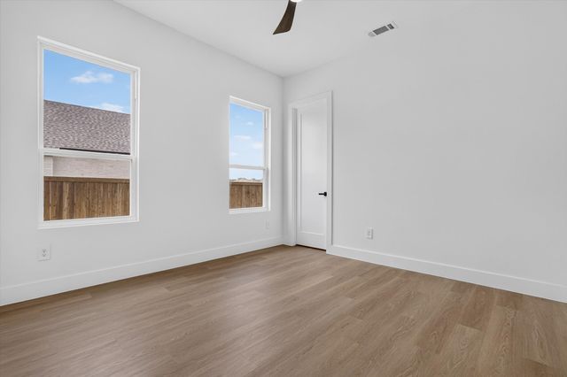 1008 Devonshire Drive N, Forney, TX 75126