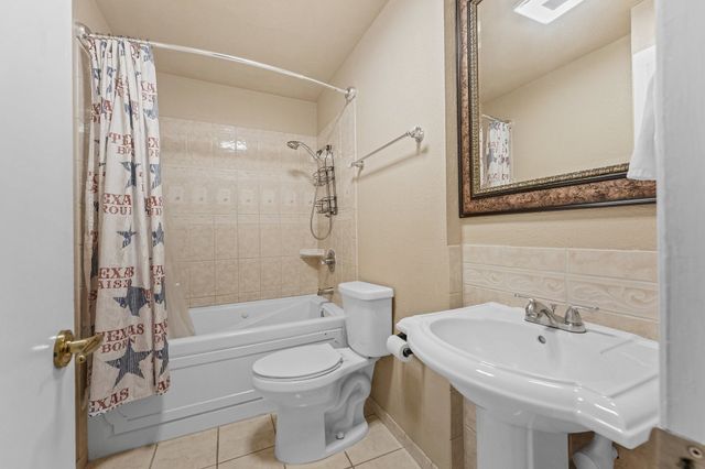 14813 Oakwood Lane, Balch Springs, TX 75180