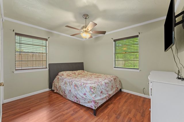 14813 Oakwood Lane, Balch Springs, TX 75180