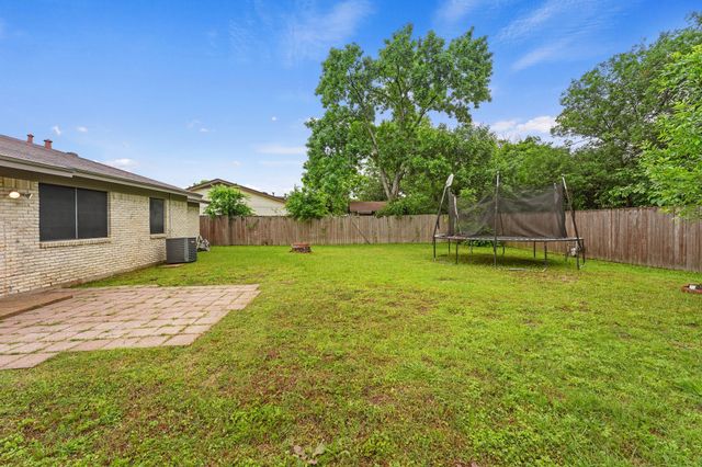 14813 Oakwood Lane, Balch Springs, TX 75180