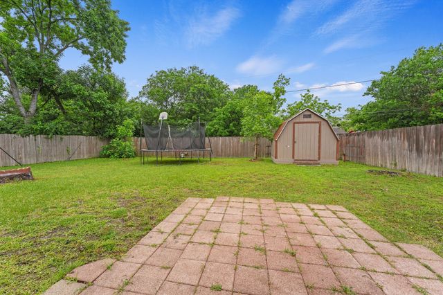 14813 Oakwood Lane, Balch Springs, TX 75180
