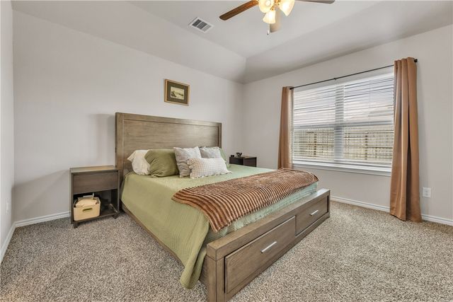 2016 Chief Street, Bryan, TX 77807