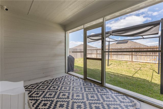 2016 Chief Street, Bryan, TX 77807