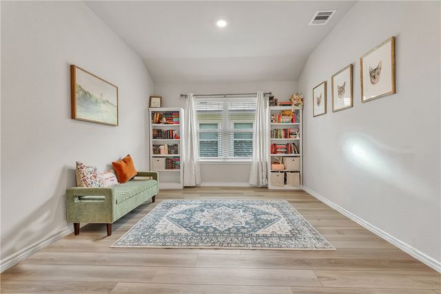 2016 Chief Street, Bryan, TX 77807