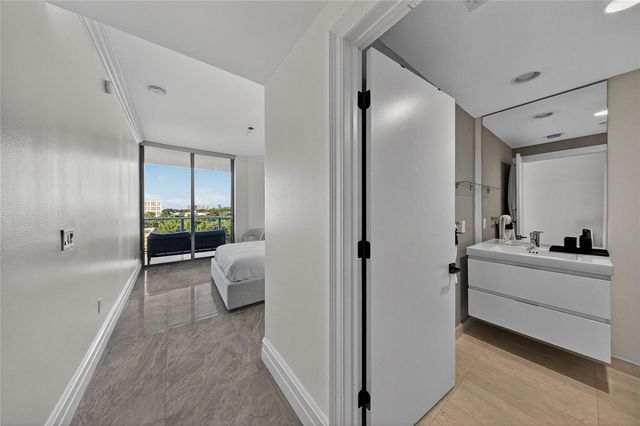 17301 Biscayne Boulevard 506, North Miami Beach, FL 33160