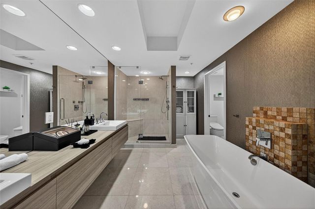 17301 Biscayne Boulevard 506, North Miami Beach, FL 33160