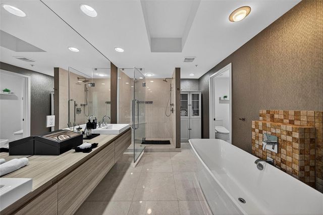 17301 Biscayne Boulevard 506, North Miami Beach, FL 33160