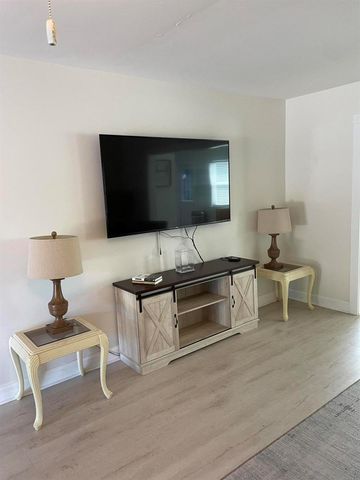 1609 N M Street, Lake Worth Beach, FL 33460