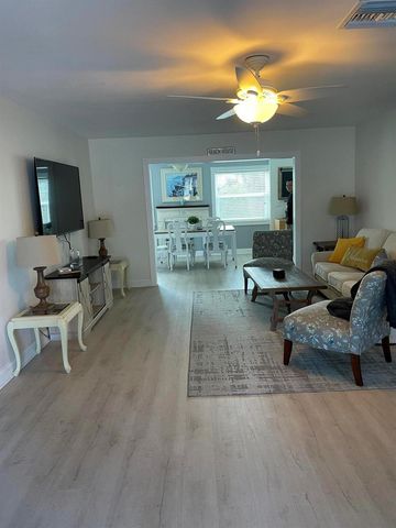 1609 N M Street, Lake Worth Beach, FL 33460