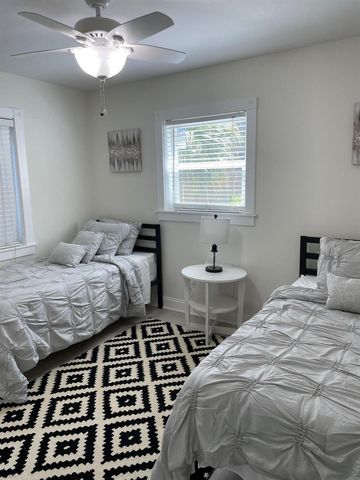 1609 N M Street, Lake Worth Beach, FL 33460