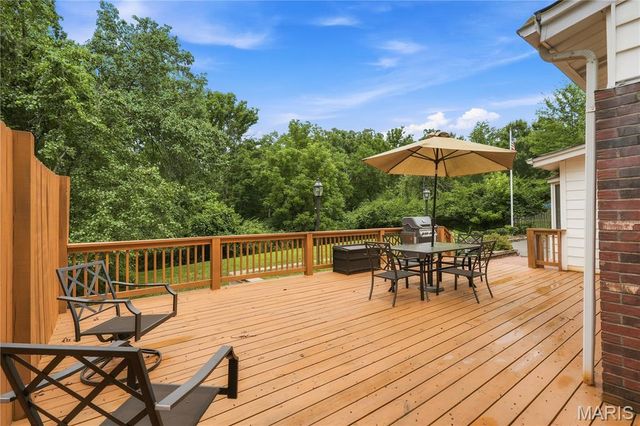 505 Richley Drive, Chesterfield, MO 63017