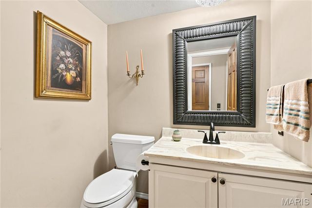 505 Richley Drive, Chesterfield, MO 63017
