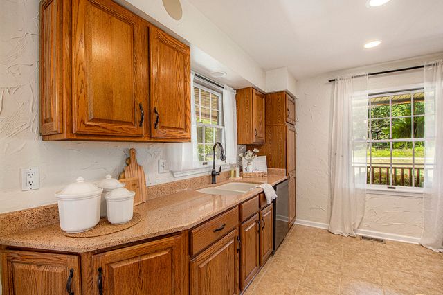 12815 E Michigan Avenue, Grass Lake, MI 49240