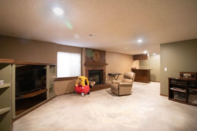 742 N Sullivan, Mulvane, KS 67110