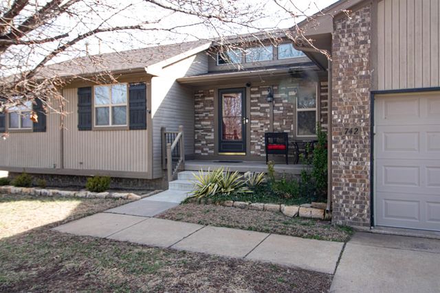 742 N Sullivan, Mulvane, KS 67110