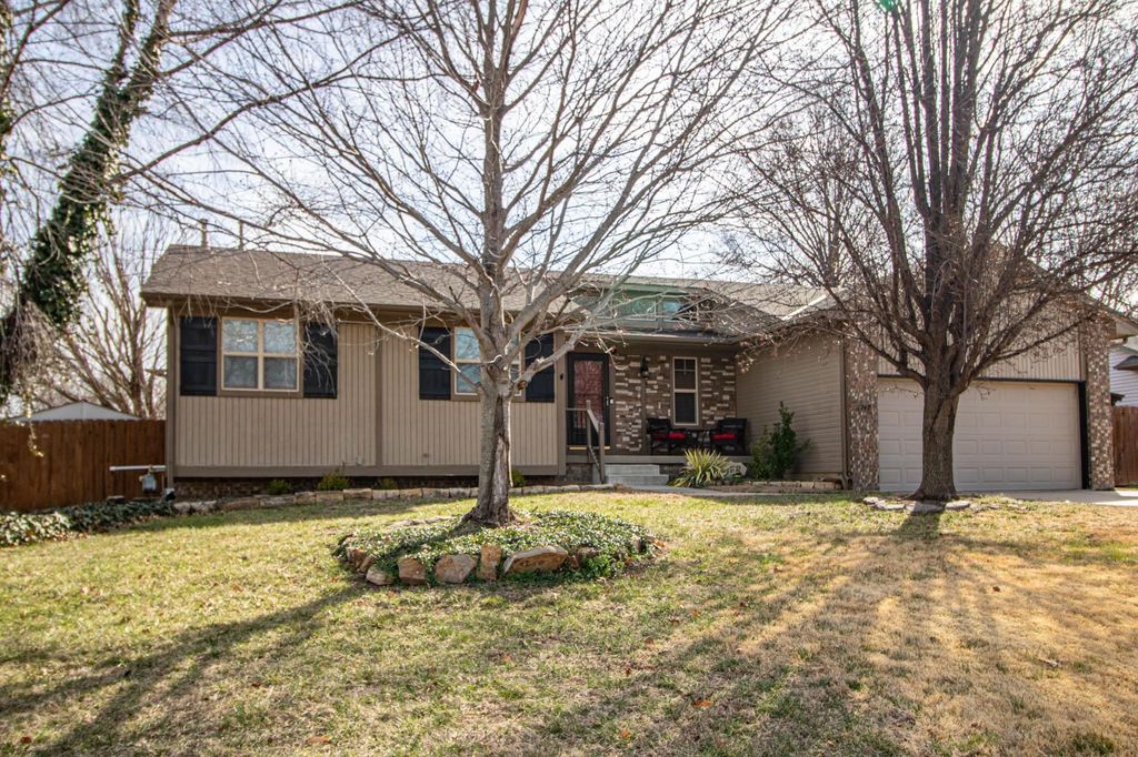 742 N Sullivan, Mulvane, KS 67110