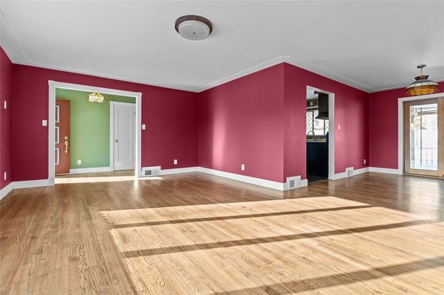 628 Marple Ave, Canonsburg, PA 15317