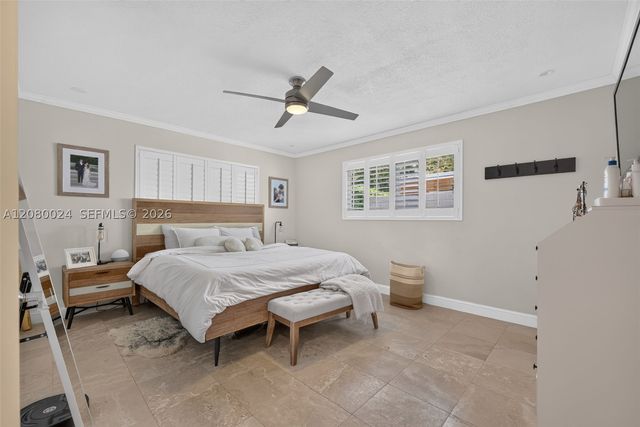 14220 SW 86th Ave, Palmetto Bay, FL 33158