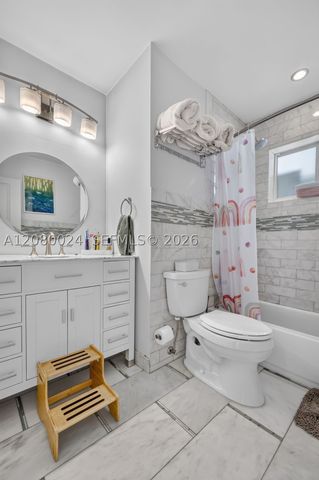 14220 SW 86th Ave, Palmetto Bay, FL 33158