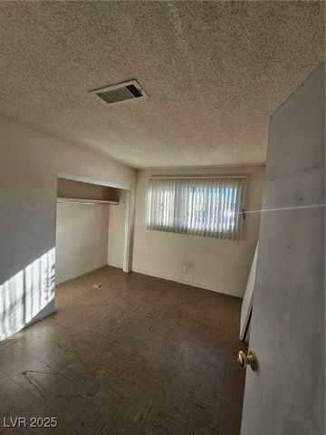 3012 Palm Springs Way, Las Vegas, NV 89102