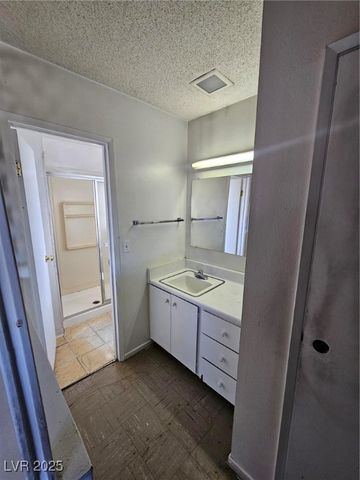 3012 Palm Springs Way, Las Vegas, NV 89102