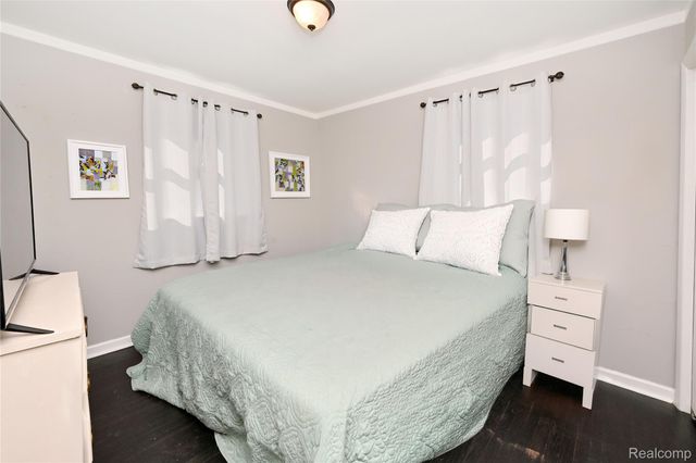 3581 Lawrence Avenue, Waterford Charter Township, MI 48329