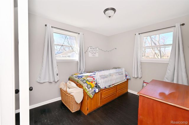 3581 Lawrence Avenue, Waterford Charter Township, MI 48329