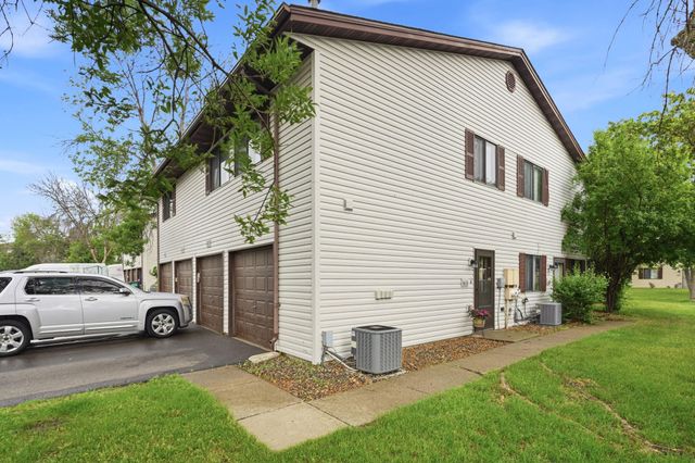 6616 84th Court N, Brooklyn Park, MN 55445