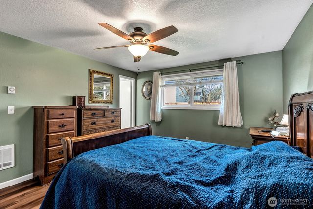 110 CHERRY BLOSSOM Lane, Woodland, WA 98674