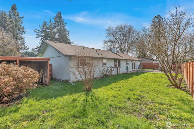 110 CHERRY BLOSSOM Lane, Woodland, WA 98674