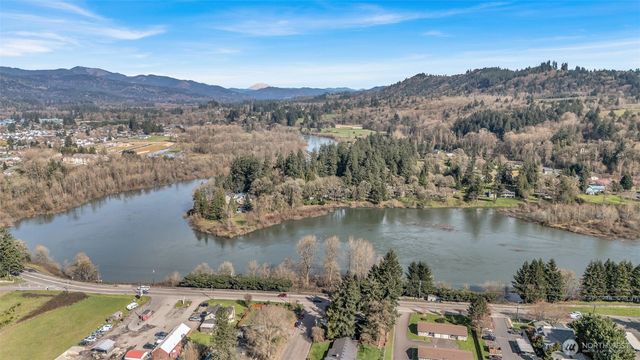 110 CHERRY BLOSSOM Lane, Woodland, WA 98674