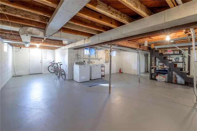 7440 Walmer Street, Overland Park, KS 66204