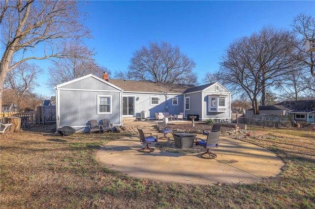 7440 Walmer Street, Overland Park, KS 66204